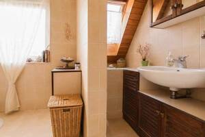 Großzügige 5-Zimmer-Wohnung in attraktiver Wohnlage – 70374 Stuttgart – Vorschaubild 9