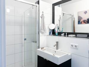 Charmantes Dachgeschoss mit Altbauflair: großzügige 2-Zimmer-Wohnung in Schwelm – 58332 Schwelm – Vorschaubild 5