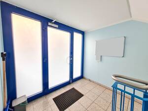 Helle Zimmer, 2 Balkone, EBK, neue Fenster & Stellplatz – 39120 Magdeburg – Vorschaubild 4
