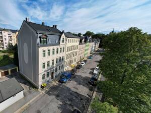 Moderne 5 Raum Familienwohung mit 2 Bädern, Balkon, Fubo-HZ und allen Annehmlichkeiten in der Oberstadt von Annaberg-B. – 9456 Annaberg-Buchholz – Vorschaubild 2