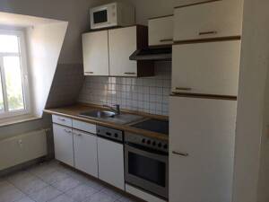 Helle Dachgeschosswohnung in verkehrsgünstiger Lage!! – 1277 Dresden – Vorschaubild 4
