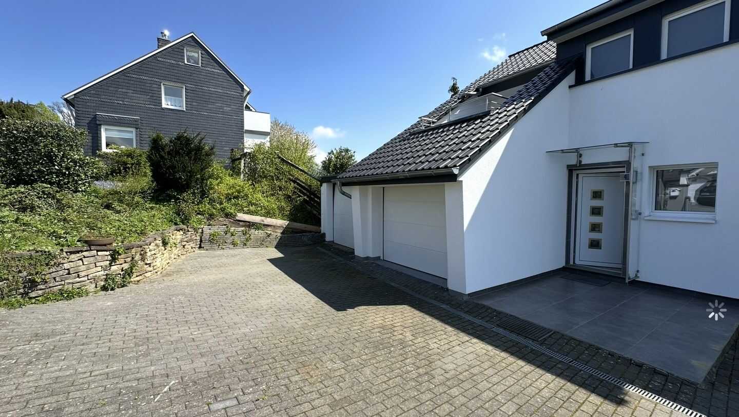 Exklusives Einfamilienhaus in Hückeswagen - Erstbezug nach hochwertiger Sanierung – Hückeswagen – Vorschaubild 2