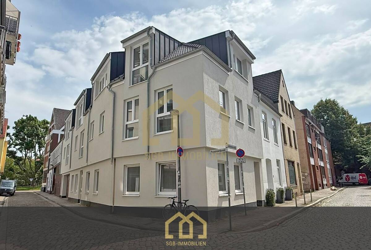 Vollsaniertes Mehrfamilienhaus 2026 mit 8 WE. Wärmepumpe + PV-Anlage in Top Lage zum Faktor 17,8 – 28199 Bremen – Bild 1 von 9