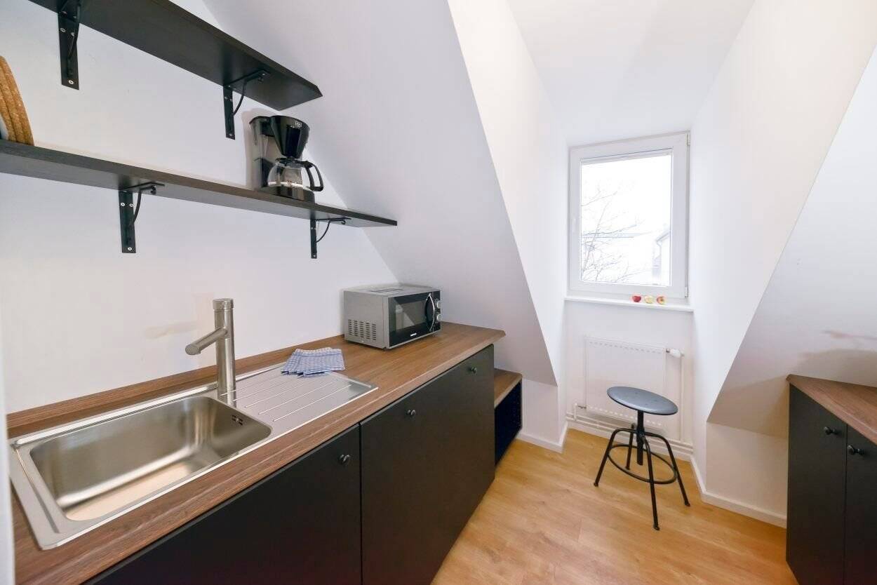 SERVICED APARTMENT: Neue Dachgeschosswohnung für 4 im Prenzlauer Berg – Berlin – Vorschaubild 6