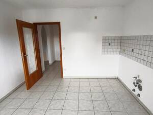 3 Zi. Wohnung (Nr. 6) im DG (2. OG) mit Balkon und Garage – 91056 Erlangen – Vorschaubild 9