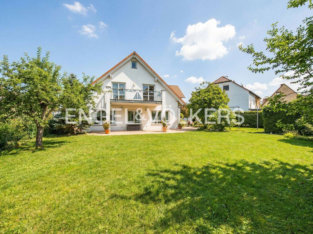 Ihr neues Familienglück: Viel Platz, großer Garten und ruhige Lage – Herzogenaurach – Bild 1 von 7