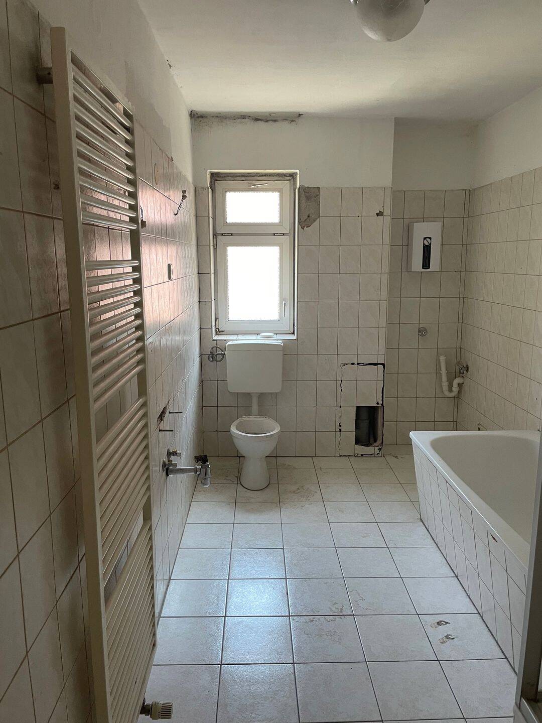 *WG-geeignet* selbst sanieren und sparen - großzügige Dachgeschosswohnung sucht kreative Mieter – Chemnitz – Vorschaubild 9