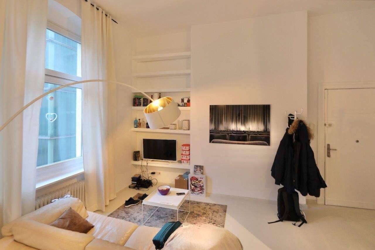 BESTLAGE NÄHE KU´DAMM & LUDWIGKIRCHPLATZ - MODERN MIT ALTBAUCHARME - HELL & RUHIG – Berlin – Vorschaubild 3