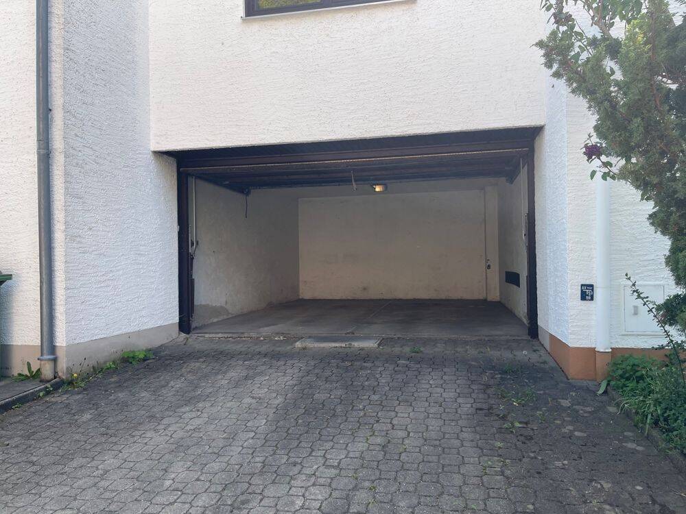Aufgeteiltes, gepflegtes Dreifamilienhaus zu verkaufen – Augsburg – Vorschaubild 6