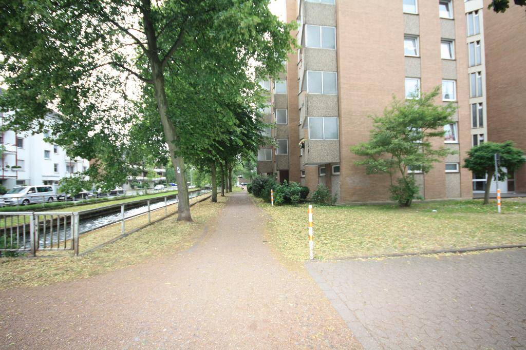 Ab sofort! Barrierearme 3-Zimmer-Wohnung mit Aufzug und Balkon in Mönchengladbach Odenkirchen – Mönchengladbach – Vorschaubild 2