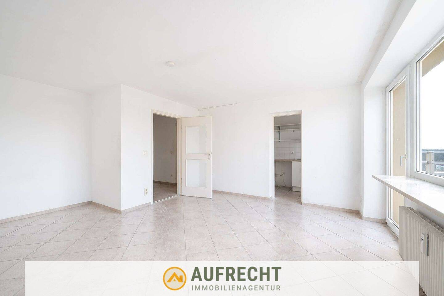 AUFRECHT °Hoch hinaus wohnen° - Charmantes 1-Zi.-Apartment mit Balkon – München – Bild 1 von 9