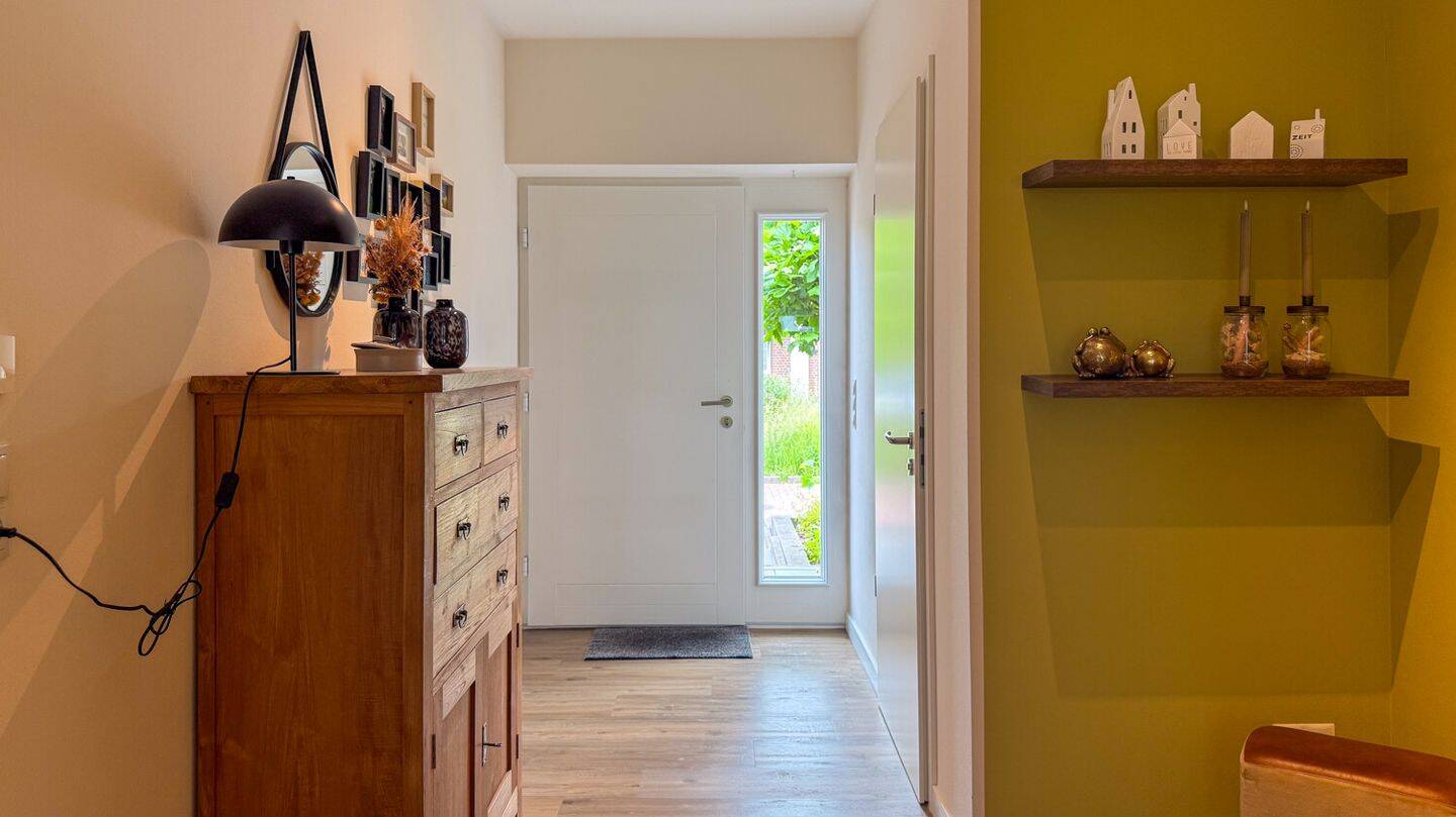 Willkommen zu Hause: modernes Einfamilienhaus in der Nähe des Quendorfer Sees – Schüttorf – Vorschaubild 3