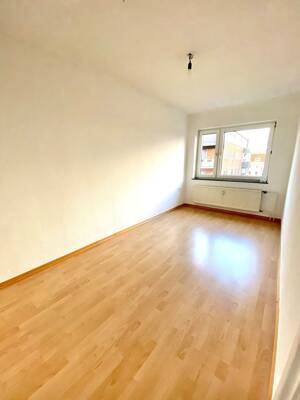 helle, sonnige und praktisch aufgeteilte 2,5 Zimmerwohnung im Herzen von Kiel – 24114 Kiel – Vorschaubild 4
