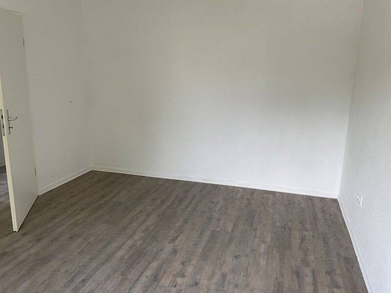 Moderne Wohnung mit Balkon kurzfristig verfügbar – Hannover – Vorschaubild 2
