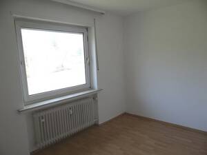 Attraktive, helle OG-Wohnung - auch für Student/en/innen - 2 ZKB + Küchenzeile - in Bielefeld-Senne – 33659 Bielefeld – Vorschaubild 4