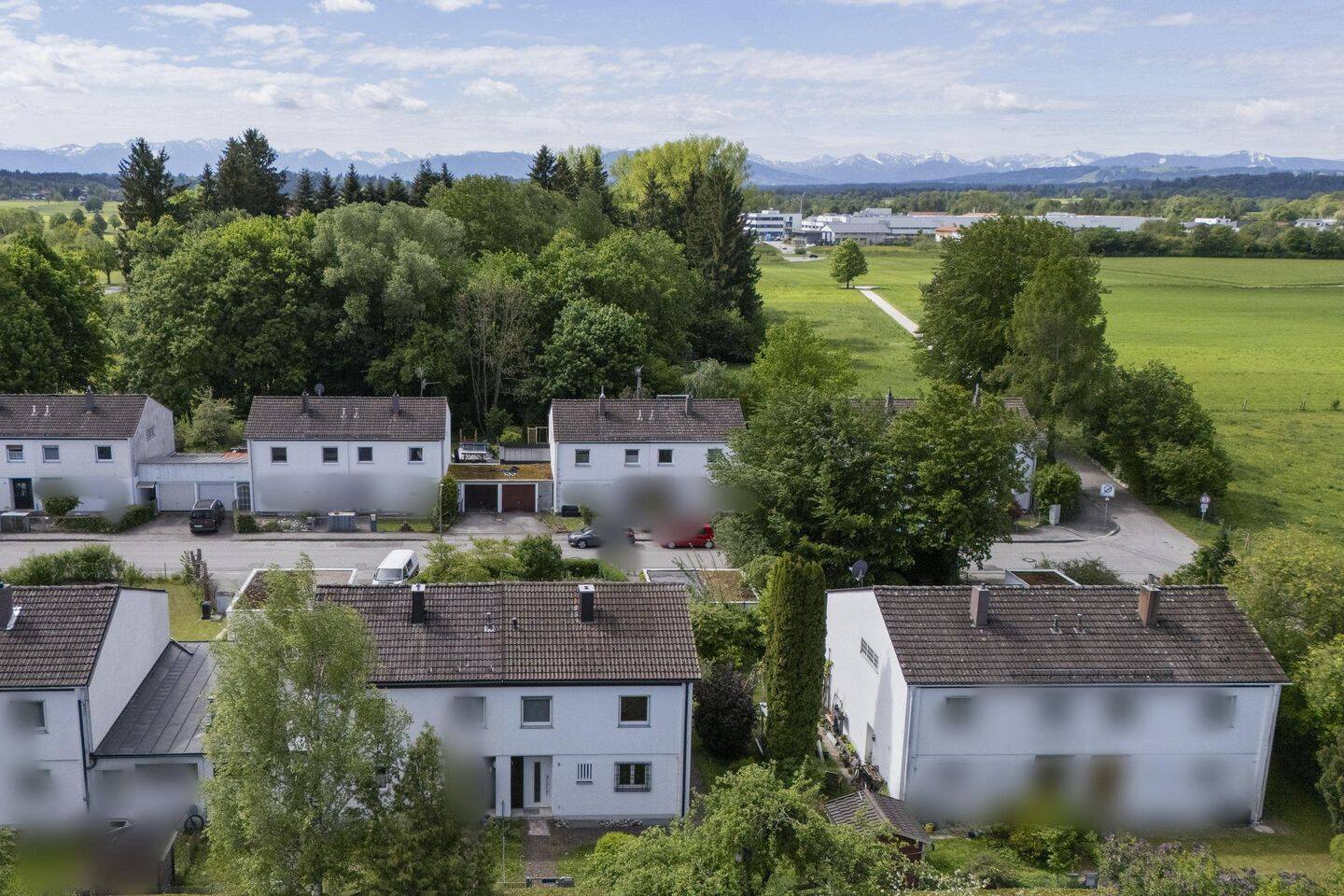 Ruhig gelegene Doppelhaushälfte mit viel Potential auf großem, sonnigen Grundstück – Weilheim in Oberbayern – Vorschaubild 3