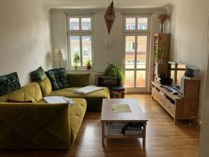 4 Zimmer Wohnung im Damenviertel mit Balkon und Küche zur Übernahme