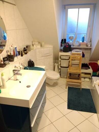 Altdorf bei Nürnberg - gr. Dachgeschoß 3-Zi-Whg ca.97m2 mit gr. Balkon 12m2 u. Tiefgaragen Stellplatz