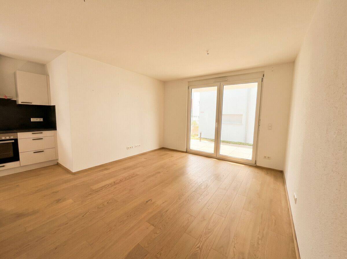 Frisch starten in Pfullingen - moderne 2-Zimmer-Wohnung in zentraler Lage! – Pfullingen – Vorschaubild 2