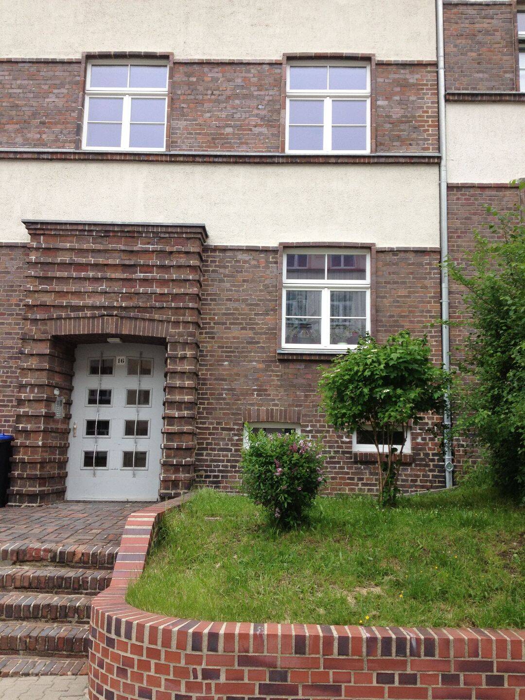 2-Raum, Einbauküche, Balkon, perfekt für WG, nahe Uni – Chemnitz – Vorschaubild 5