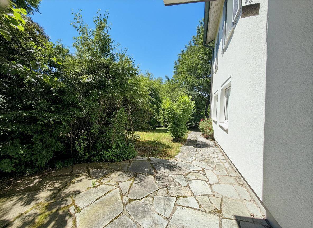 Einfamilienhaus in Bestlage - 50er-Jahre-Charme, moderne Gewerke und außergewöhnliches Grundstück – Tübingen – Vorschaubild 8