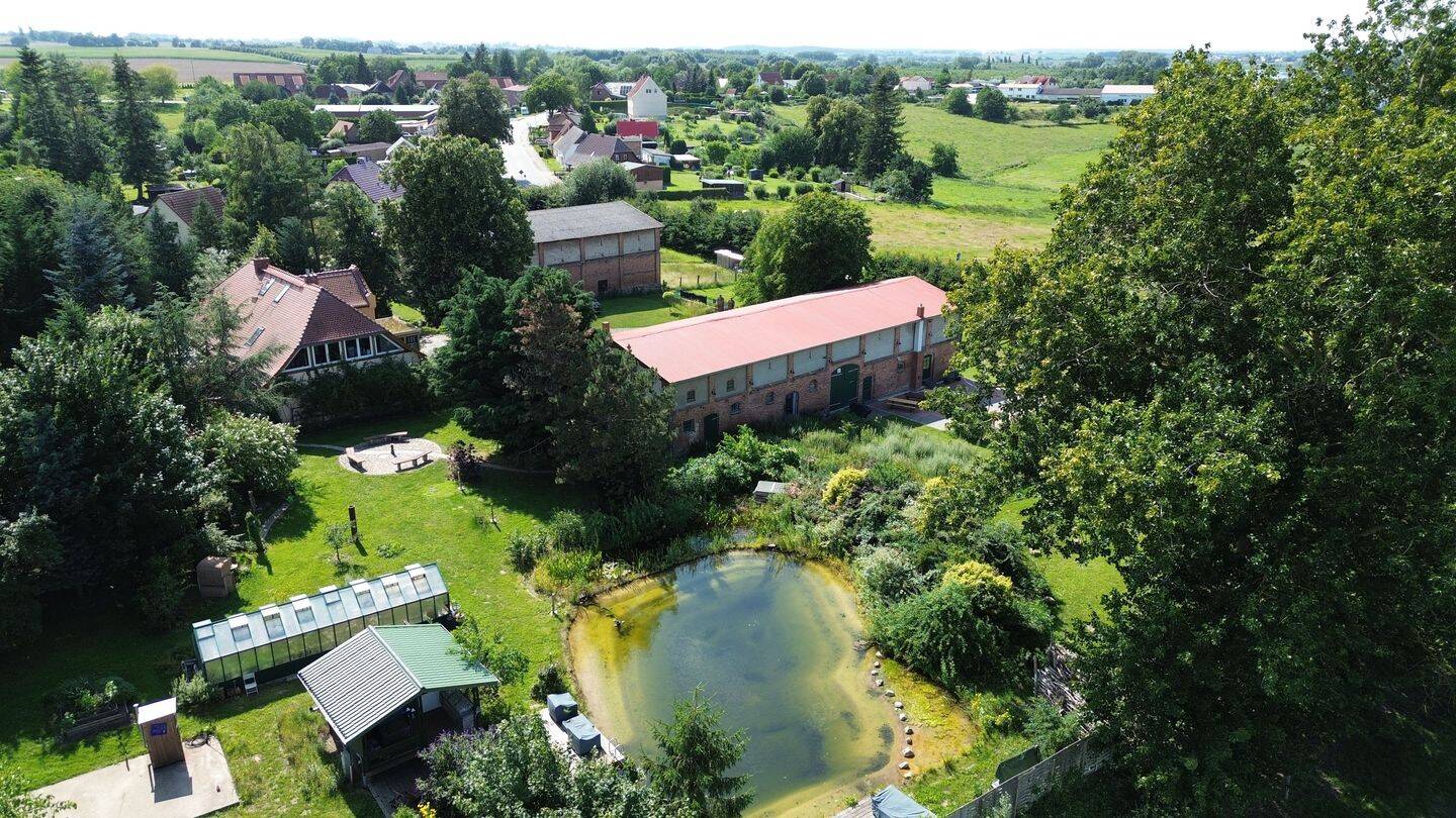 Idyllischer Drei-Seiten-Hof im Norden der Seenplatte! – Mühl Rosin – Bild 1 von 9