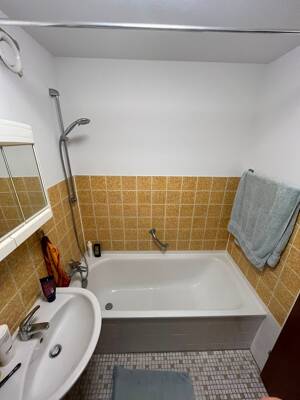 Zentral gelegene, möblierte Stadtwohnung mit Balkon – 78315 Radolfzell am Bodensee – Vorschaubild 4