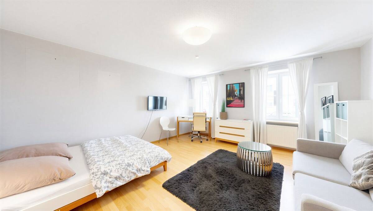 SOFORT VERFÜGBAR | TOP LAGE | MÖBLIERT – 80798 München – Bild 1 von 9