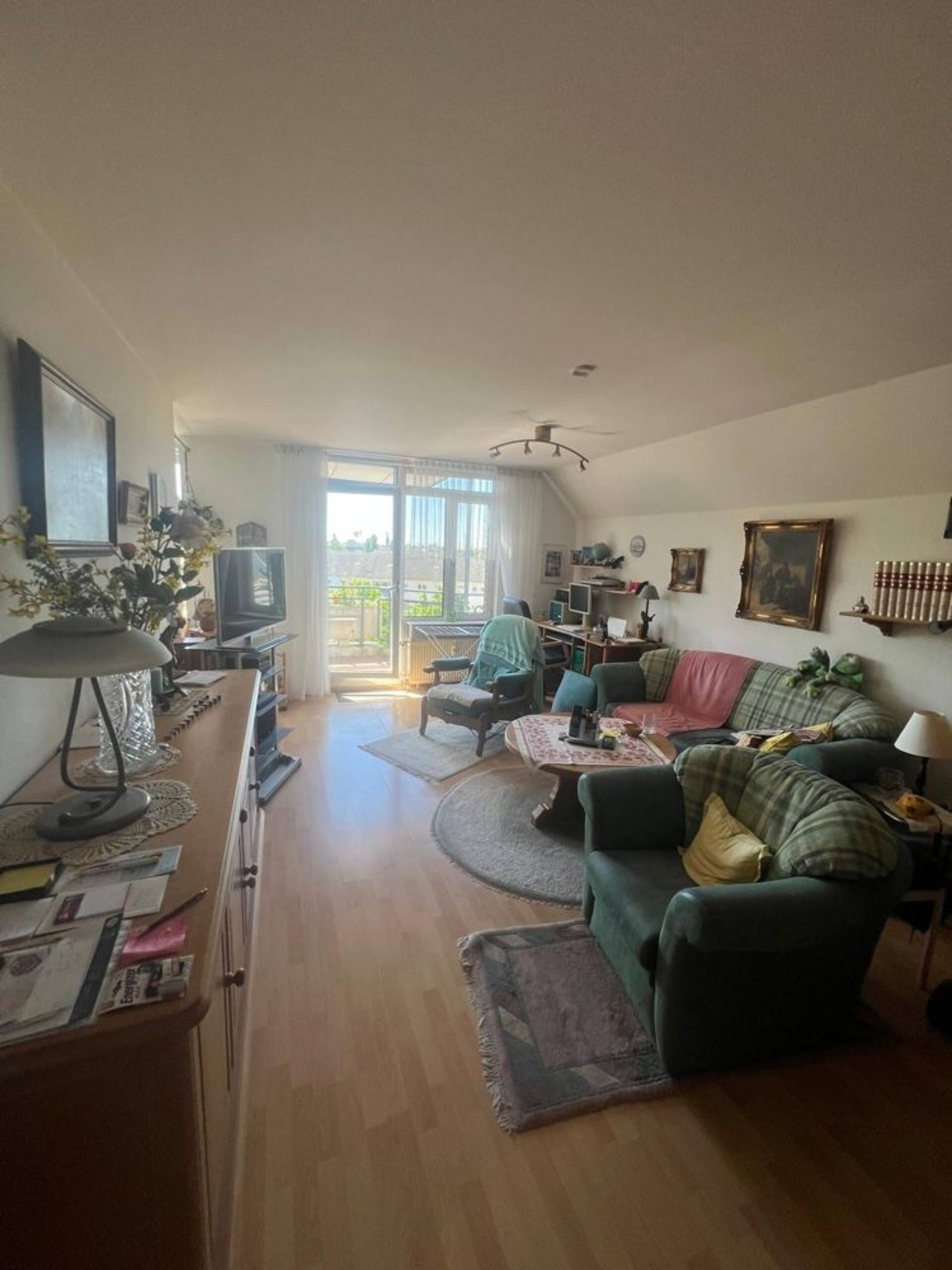 Dachgeschosswohnung in 50735 Köln mit 65 m² kaufen