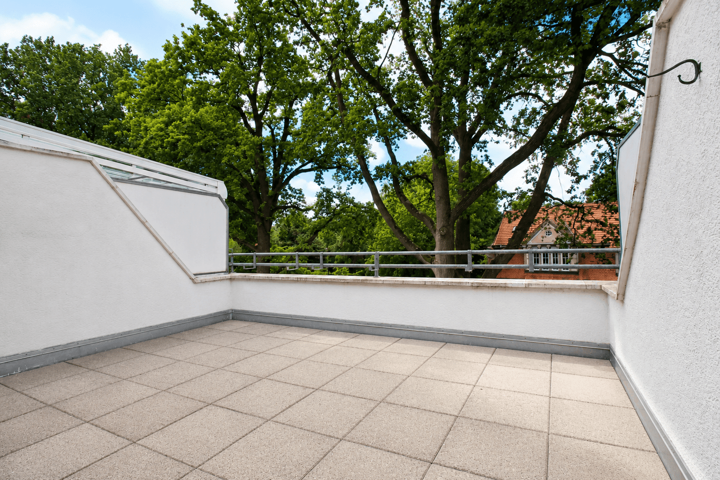 Frisch modernisierte 3-Zimmer-Maisonette-Wohnung in Bremen-Oberneuland inkl. Tiefgaragenstellplatz – Bremen – Vorschaubild 5