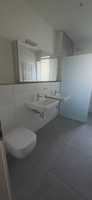 4.5-Zimmer-Wohnung an ein Paar oder Kleinfamilie zu vermieten – 74074 Heilbronn – Vorschaubild 2