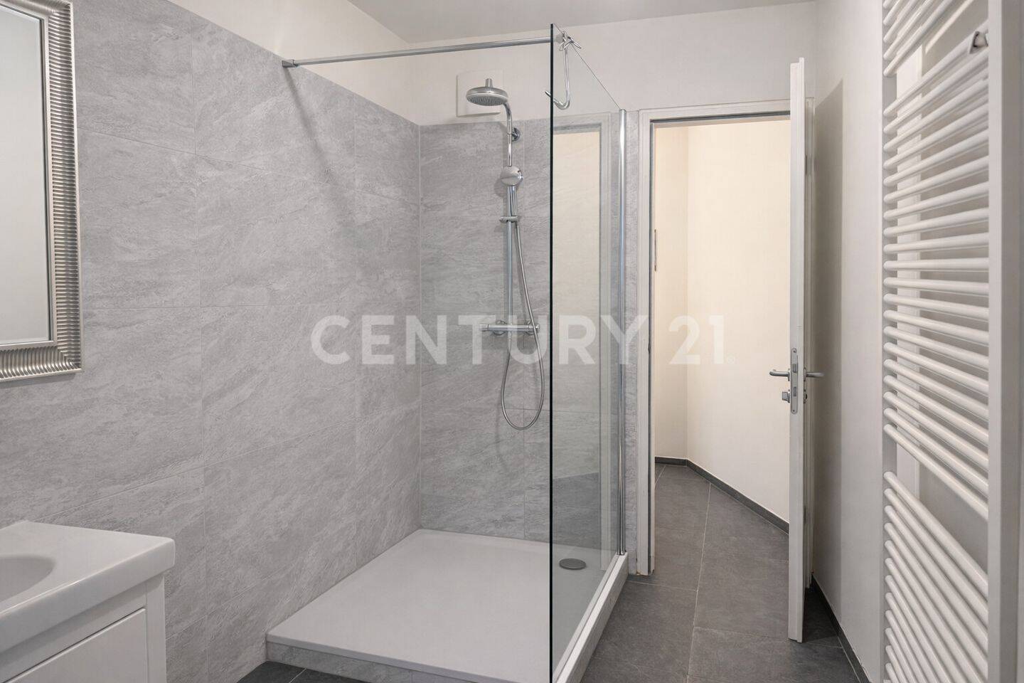 Architektenwohnung von Prof. Hinrich Baller - 3 Zimmer mit 2 Balkonen & Terrasse in Charlottenburg – Berlin – Vorschaubild 2