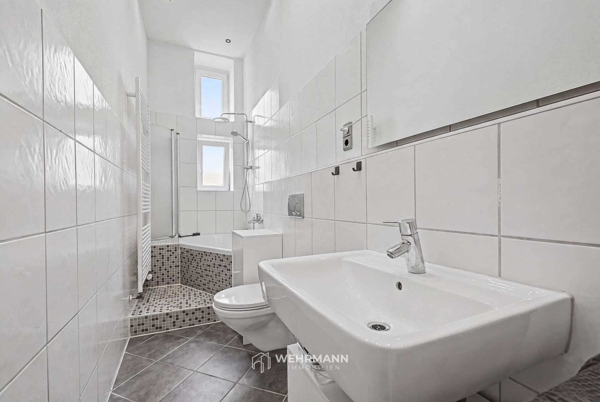 Mehrfamilienhaus in 51105 Köln mit 457 m² kaufen