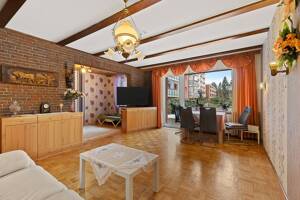 Attraktive 3-Zimmer-Wohnung mit schöner Terrasse sowie Stellplatz – 22145 Hamburg – Vorschaubild 4