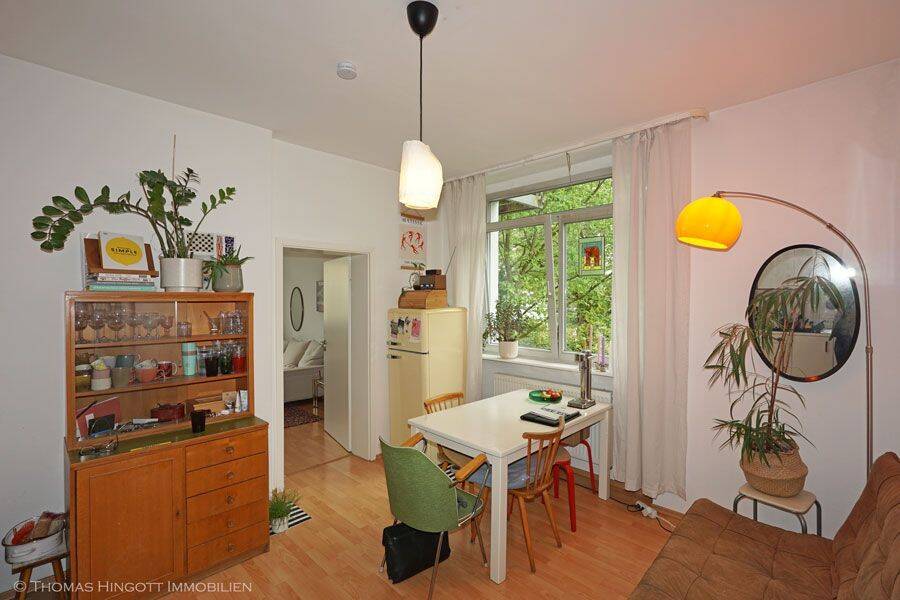 Charmante 2-Zimmerwohnung im historischen 3-Parteienwohnhaus