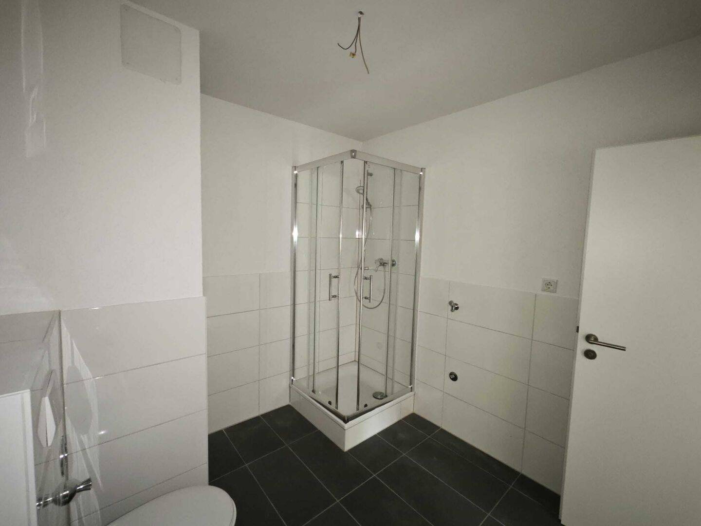 Attraktive 3-Zimmer-Wohnung in modernisiertem Mehrfamilienhaus - perfekte Kapitalanlage! – Hamm (Sieg) – Vorschaubild 3