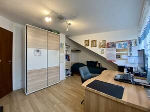 Exklusives Wohnen unterm Dach - DG-Wohnung mit Balkon, EBK & 3 Parkplätzen – 70565 Stuttgart – Vorschaubild 8