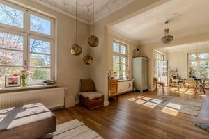 Historischer Charme trifft Familienleben: modernisierte Altbauvilla von 1905 in idyllischer Umgebung – 22607 Hamburg – Vorschaubild 8