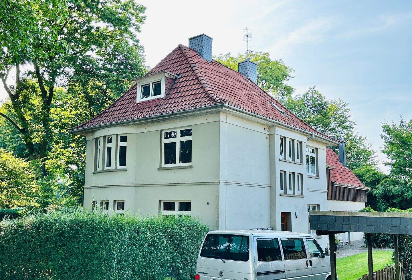 Ein Haus mit Geschichte – ein Investment mit Zukunft. Mehrfamilienhaus mit 4 vermieteten Wohnungen – Oldenburg – Vorschaubild 2