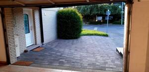 MÖNCHENGLADBACH-GIESENKIRCHEN / NELLESSENWEG / KINDER SIND HIER WILLKOMMEN / GERÄUMIGES HAUS MIT DOPPELGARAGE UND VERMIETETER EINZELGARAGE – 41238 Mönchengladbach – Vorschaubild 3
