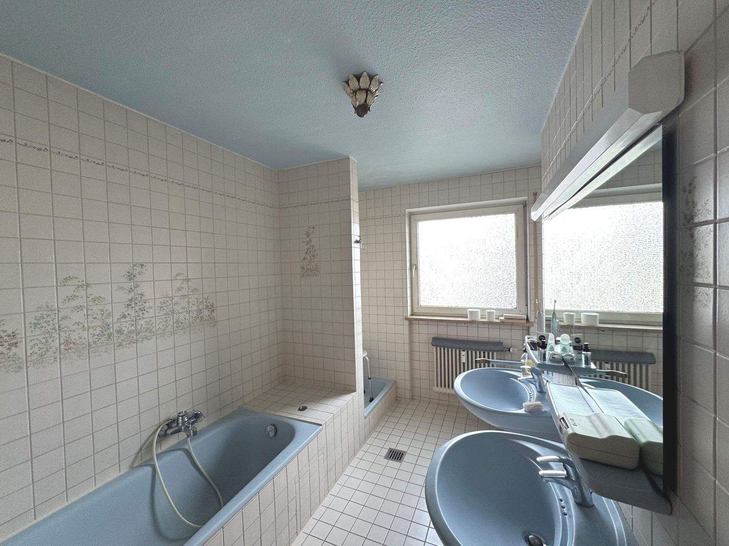 Ausgerichtet für ein langes Leben - großzügige 4-Zimmer-Wohnung mit Westbalkon und Tiefgaragenstellplatz in Nürnberg Mögeldorf – Nürnberg – Vorschaubild 9