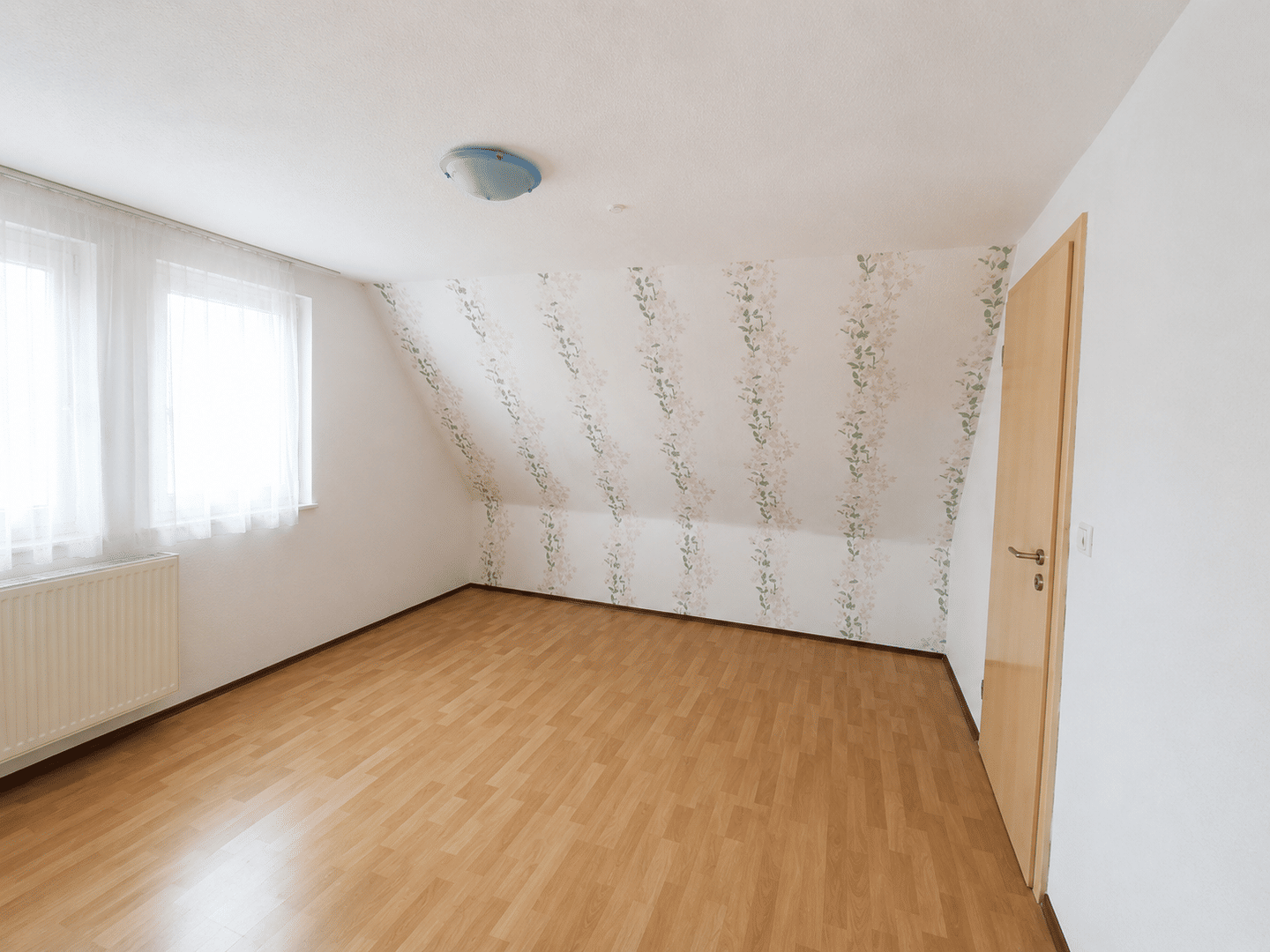 Charmantes Einfamilienhaus mit großzügiger Terrasse für unvergessliche Erinnerungen. – Kastellaun – Vorschaubild 8