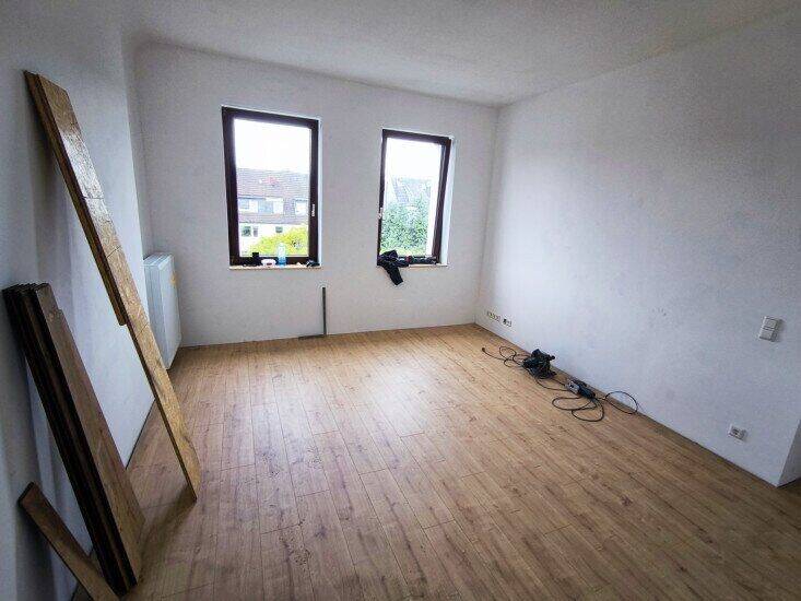 Komplett renovierte, sanierte 3 ½ Raum Dachgeschosswohnung in ruhiger Lage von Sterkrade – Oberhausen – Vorschaubild 6