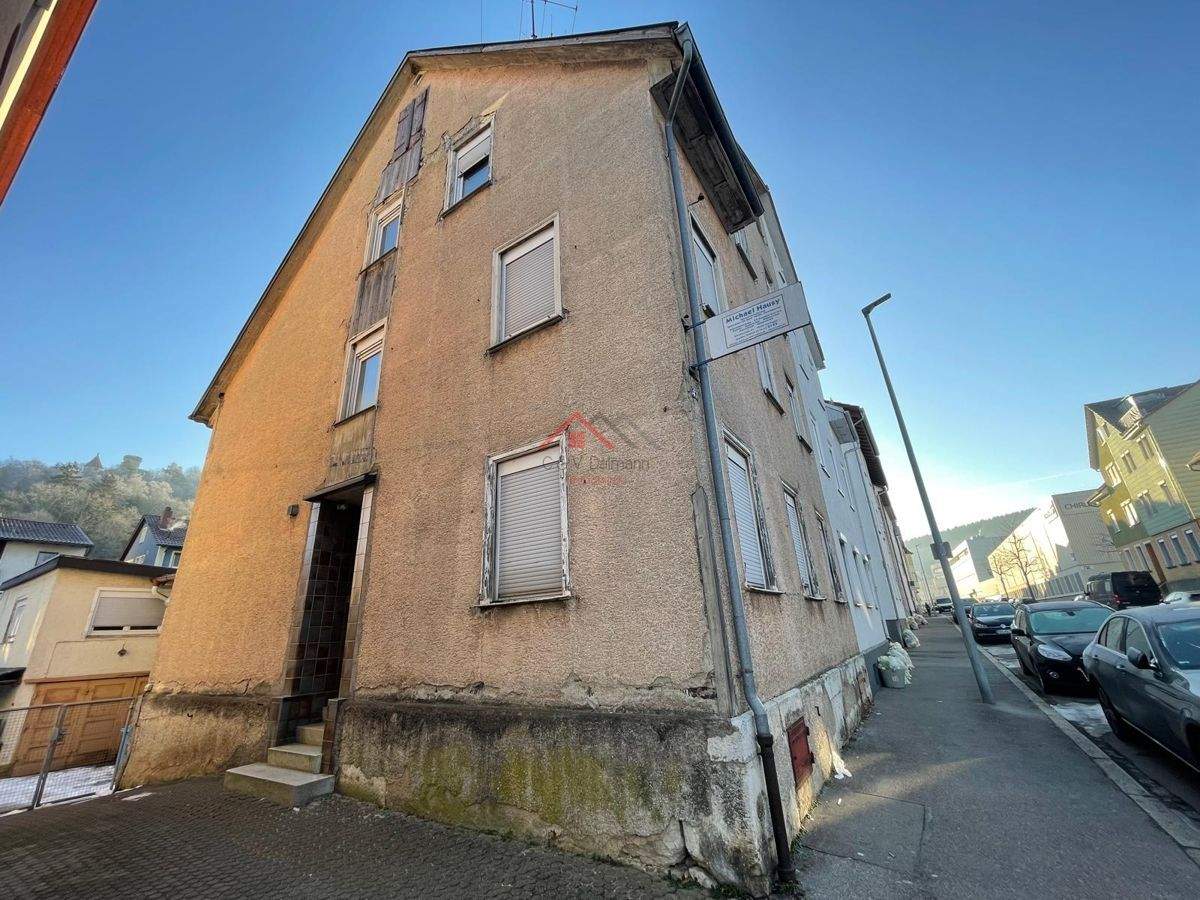 Große sanierungsbedürftigte Doppelhaushälfte mit 3 Einheiten und Gewerbeanteil – Tuttlingen – Vorschaubild 3
