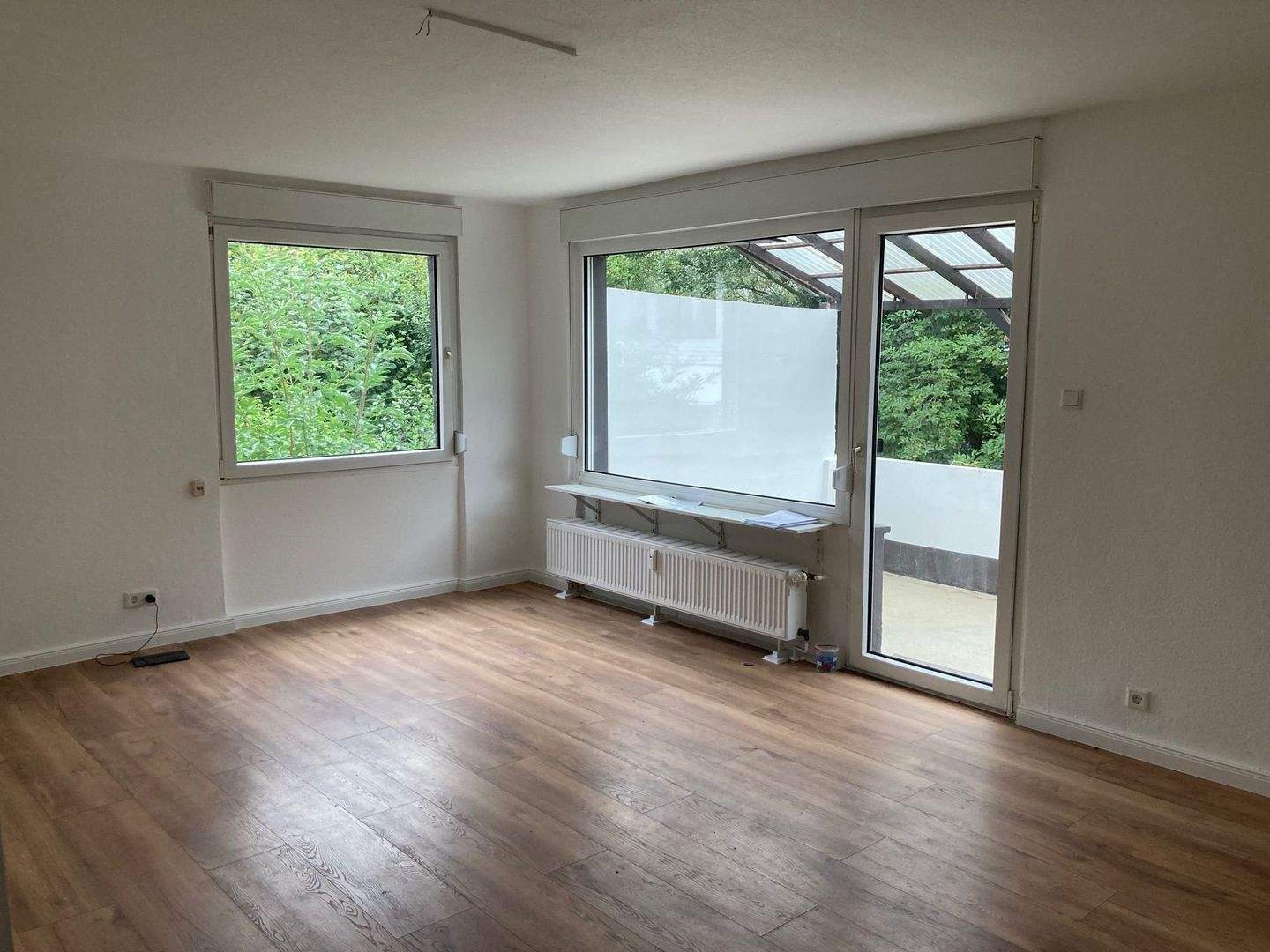 Investment Nähe Schloß Benrath (6 Wohnungen und 4 Garagen) Vollvermietung, 796 qm Grundstück – Düsseldorf – Vorschaubild 2