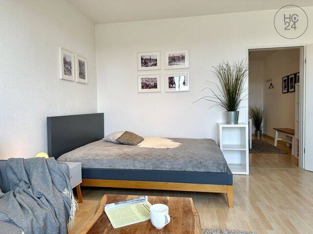 Modisch möbliertes und charmantes Studio Apartment mit Dachterrasse in Leipzig – Leipzig – Vorschaubild 2