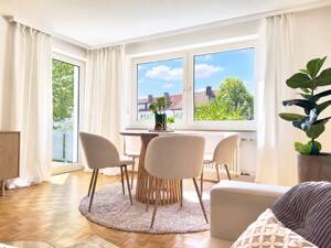 ZENTRAL WOHNEN - RUHIG LEBEN: 2-Zimmer-Wohnung mit West-Loggia in Berg am Laim – 81673 München – Vorschaubild 3