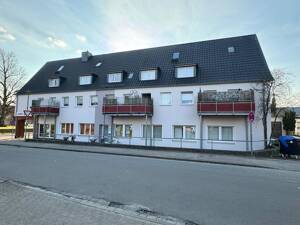 Sehr gepflegtes Wohn- und Geschäftshaus mit Lagerhalle und 4 Garagen in Lübeck-Kücknitz – 23569 Lübeck – Vorschaubild 9