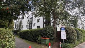 Ein Zuhause zum Wohlfühlen! Geräumige 2-Zimmer-Wohnung mit 2 Loggien – 81739 München – Vorschaubild 2