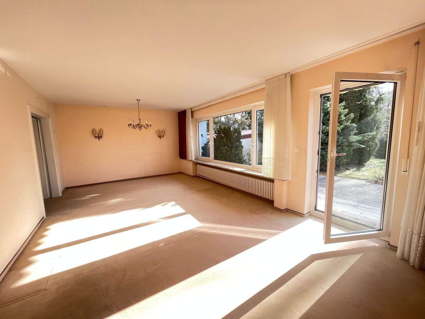 Mögeldorf Farnstraße: 2-Familienhaus mit Doppel-Garage und großem Garten – Nürnberg – Vorschaubild 3